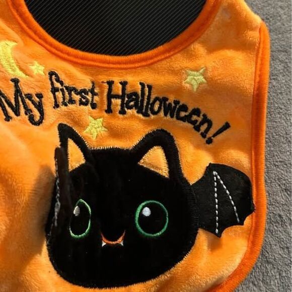 NEW “My first Halloween!” Halloween Baby Bib - Picture 2 of 3